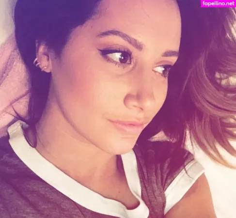 Ashley Tisdale OnlyFans Thumbnail #0fd0wJOdhf