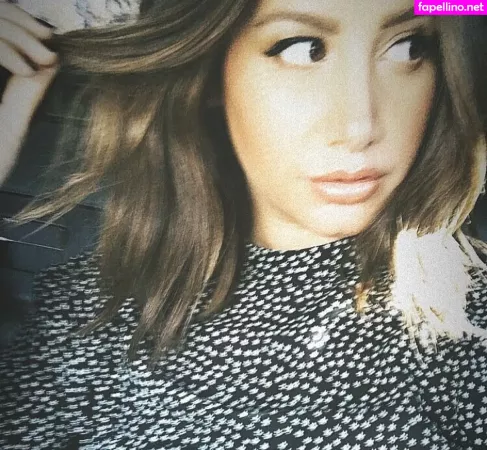 Ashley Tisdale OnlyFans Thumbnail #I6xYM1i8uO