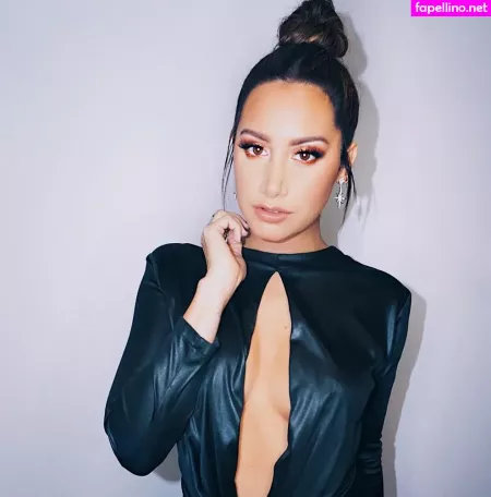 Ashley Tisdale OnlyFans Thumbnail #NFRKoGGrdk