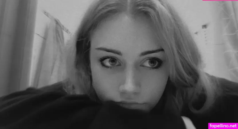 Ashley Waifu Main Profile Photo