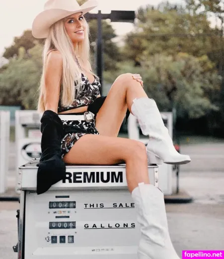 Ashley Walls OnlyFans Thumbnail #tAMzb8bBLL