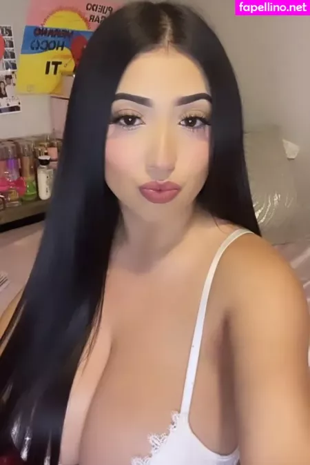 Ashleyarambulaa OnlyFans Thumbnail #GKAo9ZZkqQ