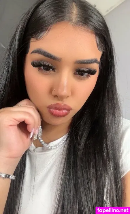 Ashleydesiraee OnlyFans Thumbnail #Xz2SNzf0XZ