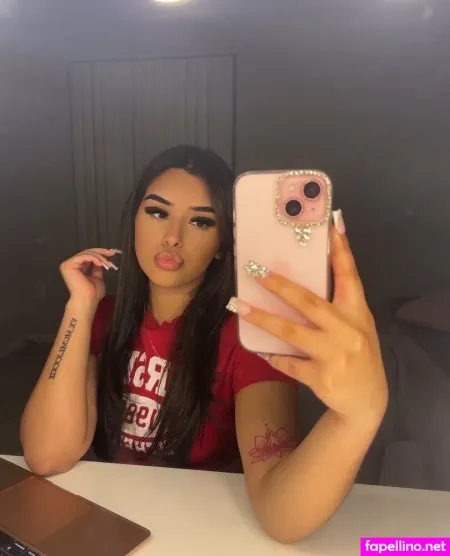 Ashleydesiraee OnlyFans Thumbnail #iPxEcMqEvJ