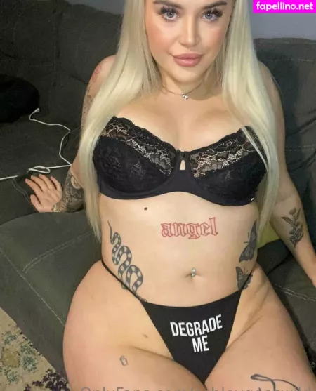 Ashleygoeswild OnlyFans Thumbnail #kjBJkkadvC