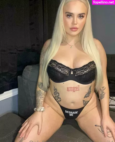 Ashleygoeswild OnlyFans Thumbnail #oLlWGnkGeD