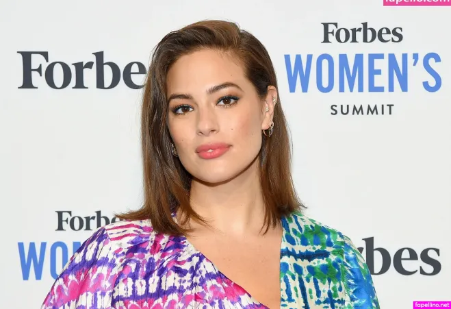 Ashleygraham Main Profile Photo