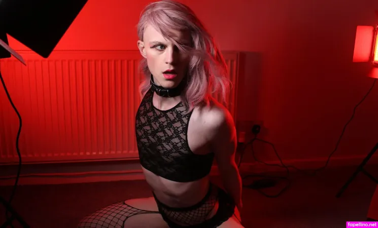 Ashleyloweuk OnlyFans Thumbnail #c27lKHM1uG