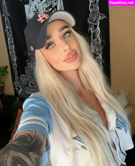 Ashleywolfx OnlyFans Thumbnail #kpCcJlREp3