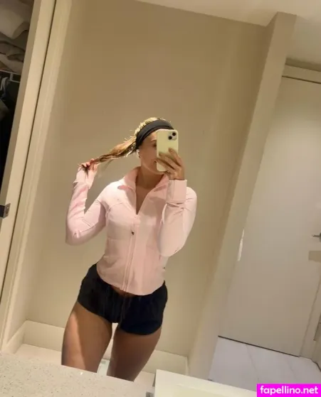 Ashlyyyfree OnlyFans Thumbnail #SniuZiUJr5