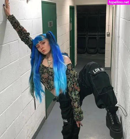 Ashnikko OnlyFans Thumbnail #0e8W4e1dge