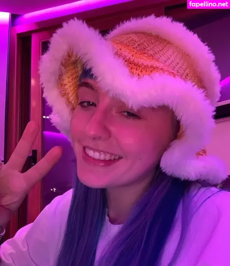 Ashnikko OnlyFans Thumbnail #b6H7HWYNvs