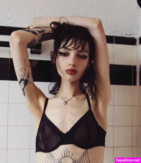 Ashrosedaniels 1 OnlyFans Thumbnail #OHHDOSxmmN