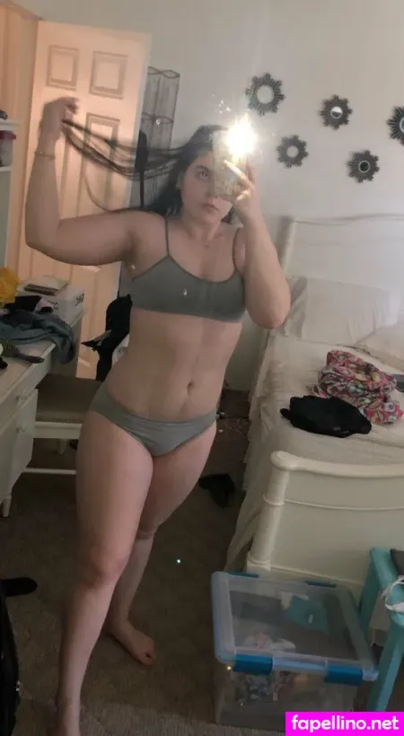Ashsnapz OnlyFans Thumbnail #RWpJIk5vPR