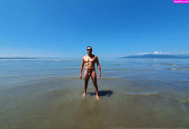 Ashtonlabrucefree OnlyFans Thumbnail #Xr8kGF7TsD