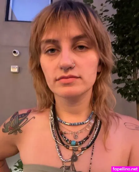 Ashtrayprincess OnlyFans Thumbnail #9tTDH02v1R