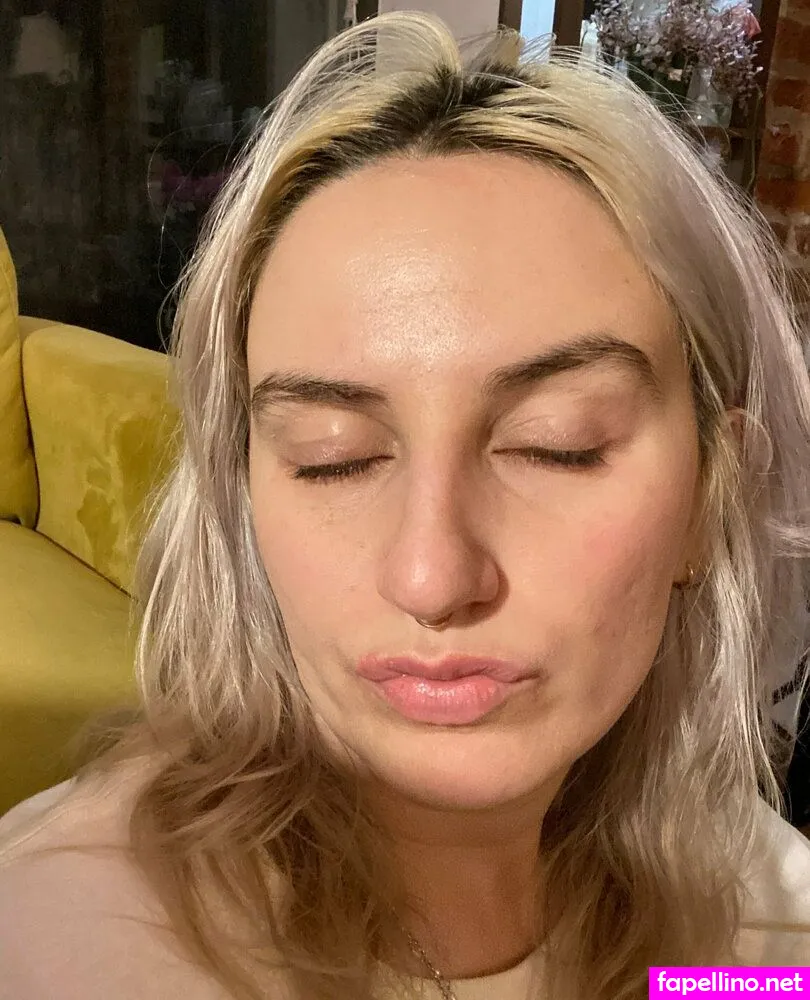 ashtrayprincess Nude Leaked OnlyFans Photo #Yn1MGmPshe