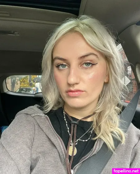 Ashtrayprincess OnlyFans Thumbnail #k53gLezg3m