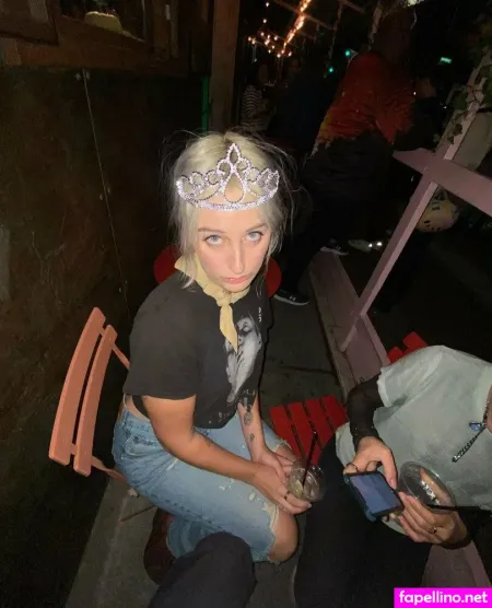 Ashtrayprincess OnlyFans Thumbnail #ubLPO9zTFT