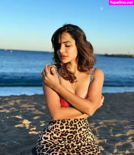 Ashu Reddy OnlyFans Thumbnail #HqPODH0Wc1