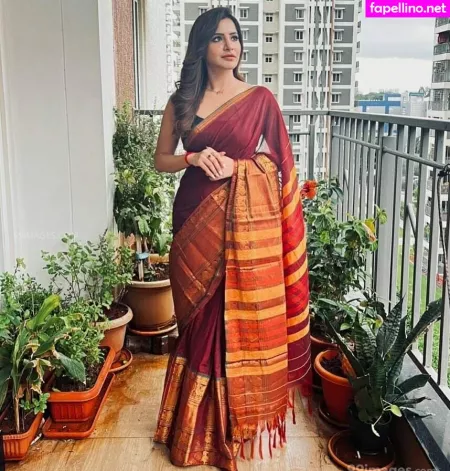 Ashu Reddy OnlyFans Thumbnail #oOLNP5BJSB