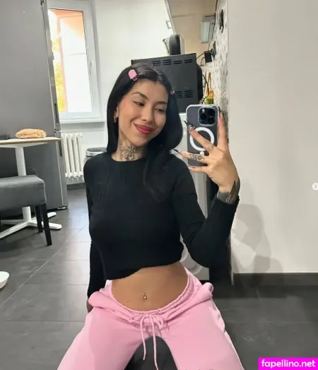 Asialucia OnlyFans Thumbnail #t12t9wpMa8