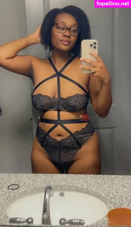 Asialynnbby OnlyFans Thumbnail #i2F96EUe8F