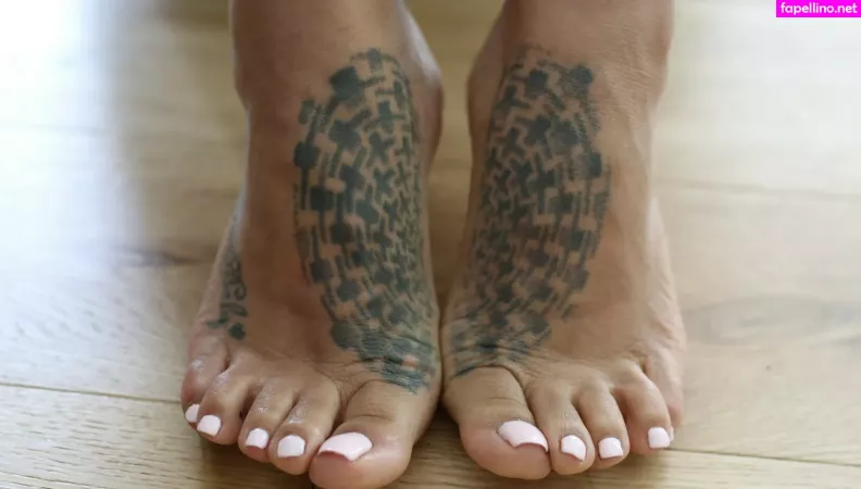 Asianfootworship OnlyFans Thumbnail #F4PabWAkE4