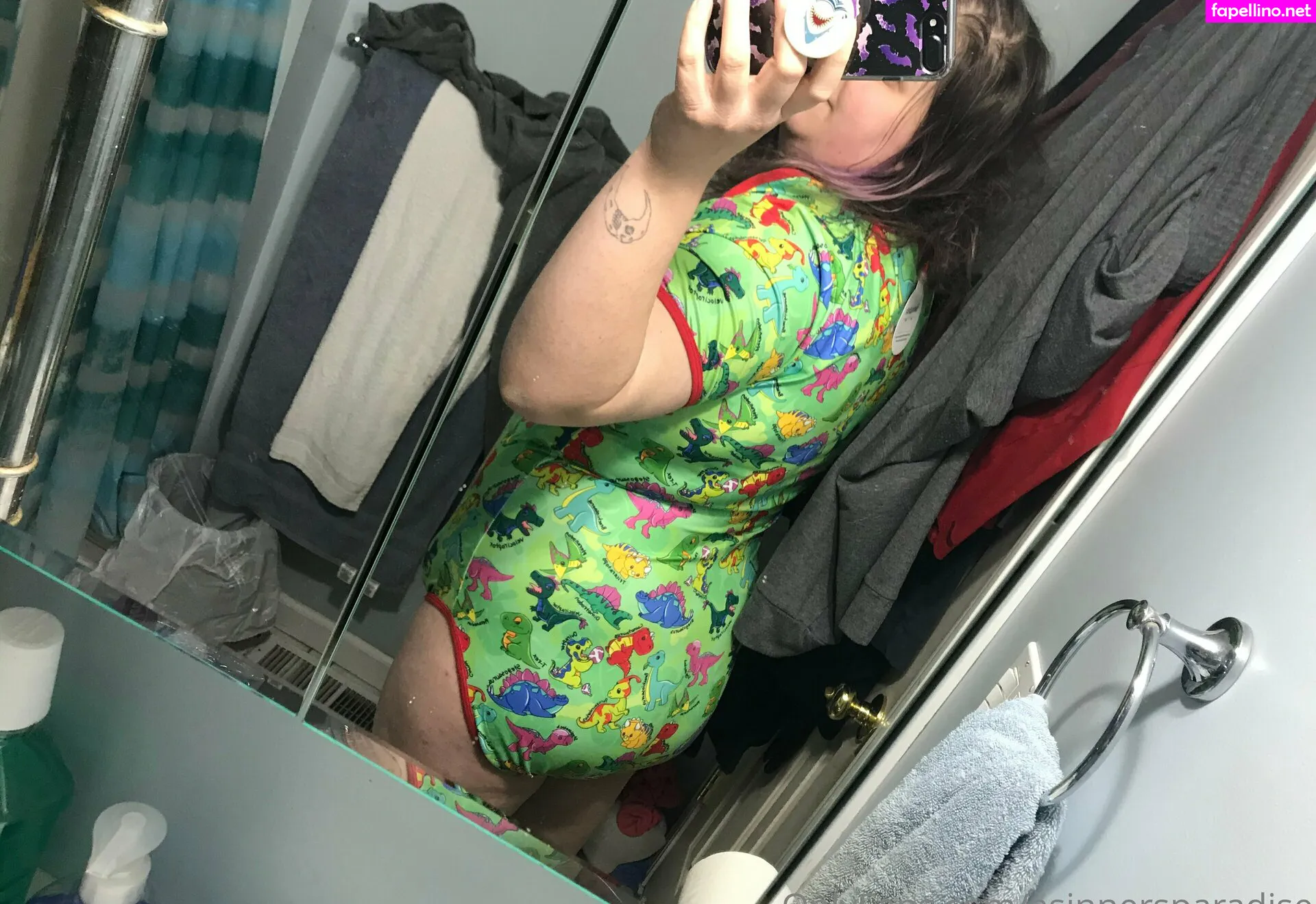 asinnersparadise, jennykristiina_ Nude Leaked OnlyFans Photo #CnER4ge5ZT