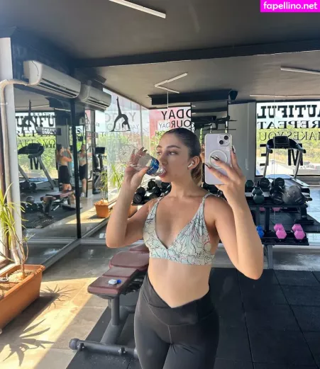 Askonuzelanur OnlyFans Thumbnail #sKUf9JOyaz