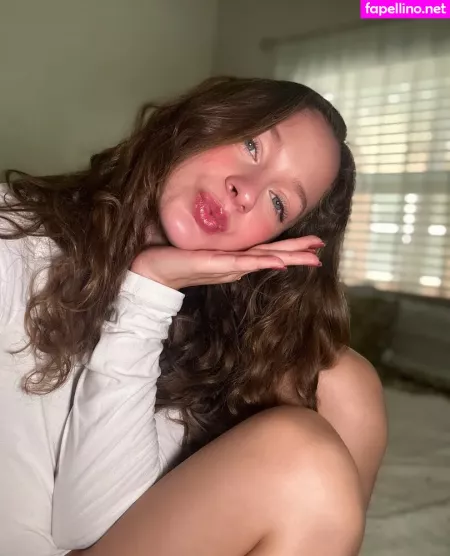 Asmr Marlena OnlyFans Thumbnail #AMCg04p9JT