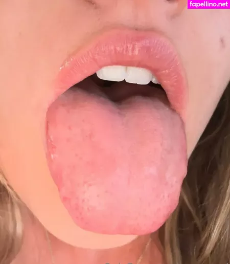 Asmrcarol OnlyFans Thumbnail #fgNBnXR2kM