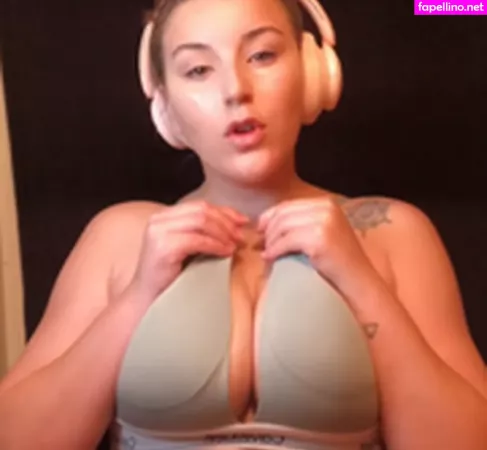 Asmrkay OnlyFans Thumbnail #8H0LoPRQuJ