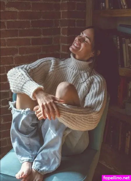 Asmrwitholivia OnlyFans Thumbnail #3oeeg9cZsL