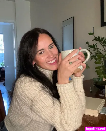 Asmrwitholivia OnlyFans Thumbnail #enhAIAfrH9