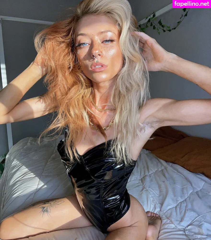 Nakedrainbows, eucalyptuslut, inbedwithbambi Nude Leaked OnlyFans Photo #9ZwDR17ZgZ