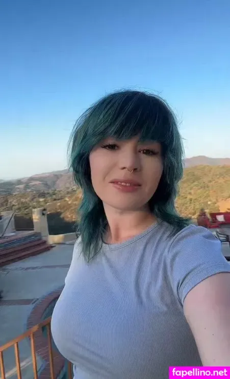 Asti Loren OnlyFans Thumbnail #CHe0XwhmvQ