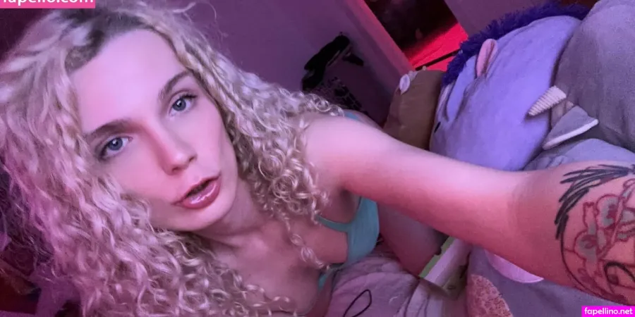 Astorialovexxx OnlyFans Thumbnail #DGarOvnnFv