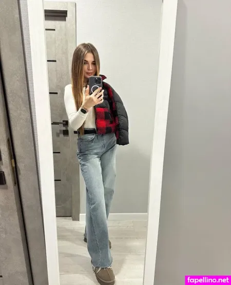 Astrea Wood OnlyFans Thumbnail #i2afHWOAeR