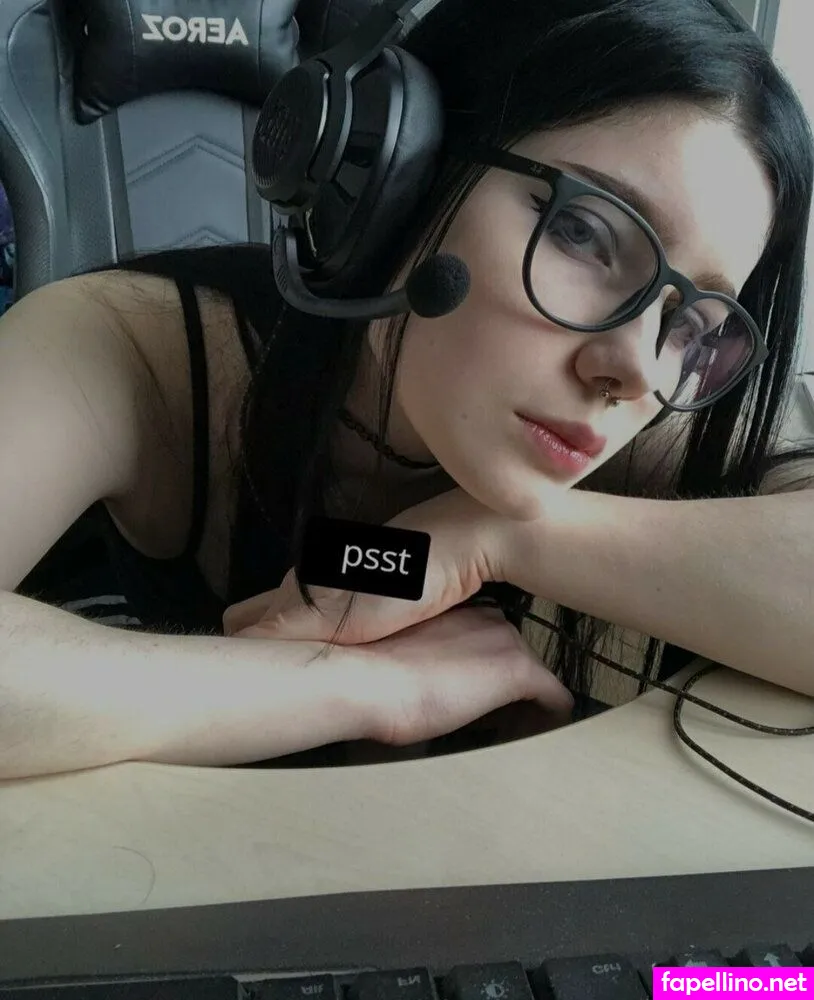 astrid.gothly, bluexastrid, cashew225 Nude Leaked OnlyFans Photo #YveuMsKXTJ