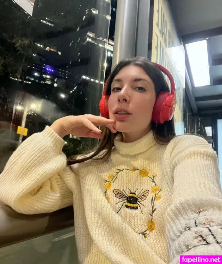 Astrid Me OnlyFans Thumbnail #NuWvXDW8yL