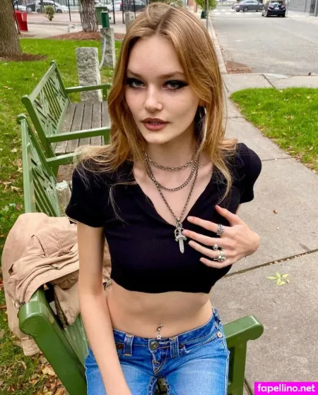 Astrid Voss OnlyFans Thumbnail #YsnZjYHF8b