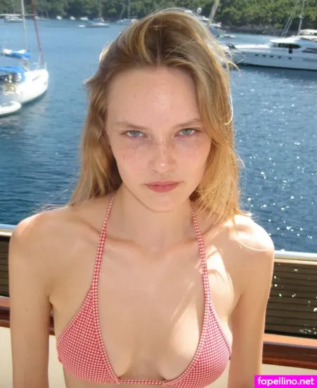 Astrid Voss OnlyFans Thumbnail #w32Z09Azv6