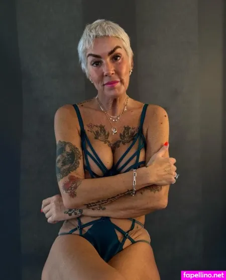 Astrid Zeegen Holt OnlyFans Thumbnail #KtPGg7e29Z