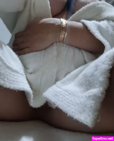 Astridcollins OnlyFans Thumbnail #Vr7gJPffdY