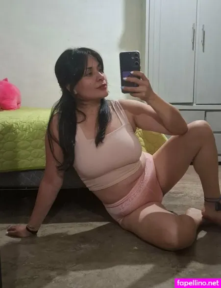 Astridcollins OnlyFans Thumbnail #XBE83yDgEJ