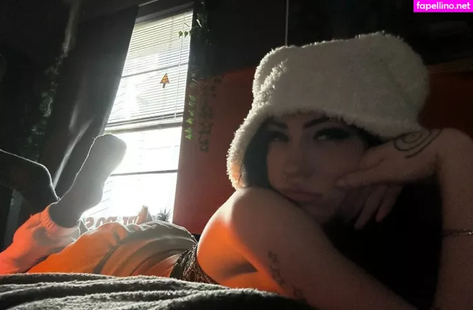 Astrouxx 1 OnlyFans Thumbnail #ADFyQtRNy6