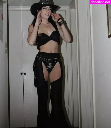 Astrouxx 1 OnlyFans Thumbnail #yx2YavezNV