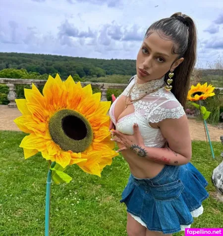 Asya Alizade OnlyFans Thumbnail #4SJnQCTrg5