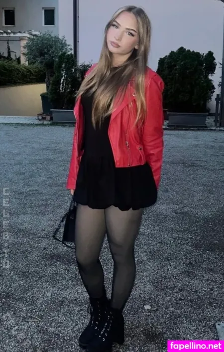 Athinque OnlyFans Thumbnail #YRw063WvLd